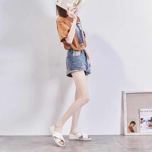 Ženske sandale sa kovrčama od eko kože