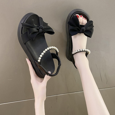 Casual σανδάλια με διακοσμητικές πέρλες