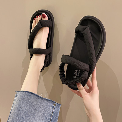 Γυναικεία πέδιλα ανάμεσα στα δάχτυλα με επίπεδη σόλα 3εκ