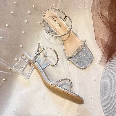 Modernas sieviešu sandales ar kvadrātveida 5 cm papēdi - sudraba krāsā