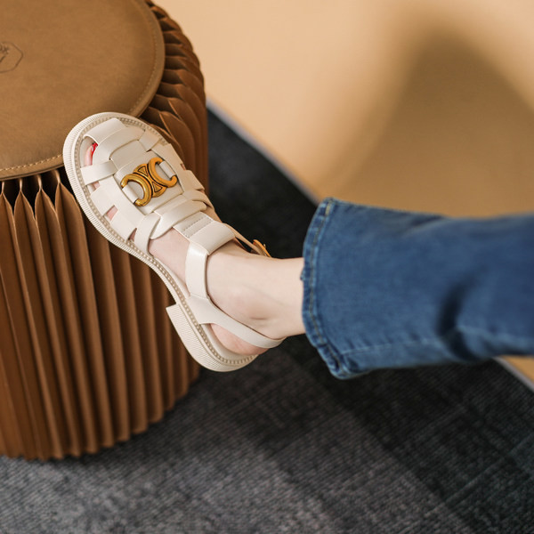 Дамски сандали от еко кожа с  метална декорация