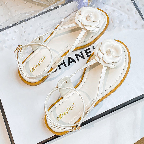 Ženske ležerne sandale s 3D elementom i ravnim potplatom