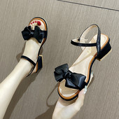 Ежедневни сандали с нисък дебел ток