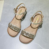 Ležerne ženske sandale s kamenčićima i visokom četvrtastom petom od 4 cm