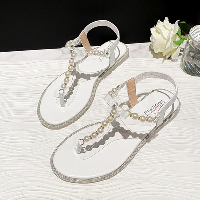 Γυναικεία σανδάλια με λουράκια στα δάχτυλα και διακοσμητικές πέρλες