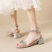 Модерни дамски сандали с квадратен ток 5см