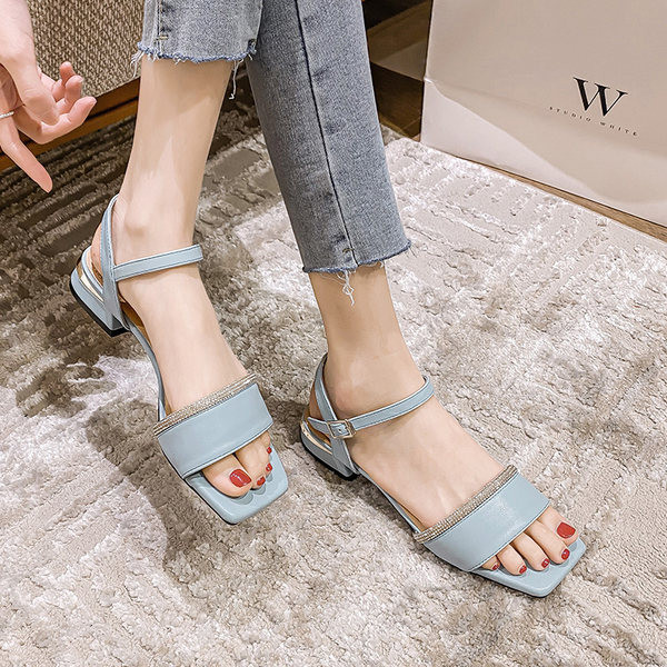 Ежедневни сандали с декоративни камъни - големи размери