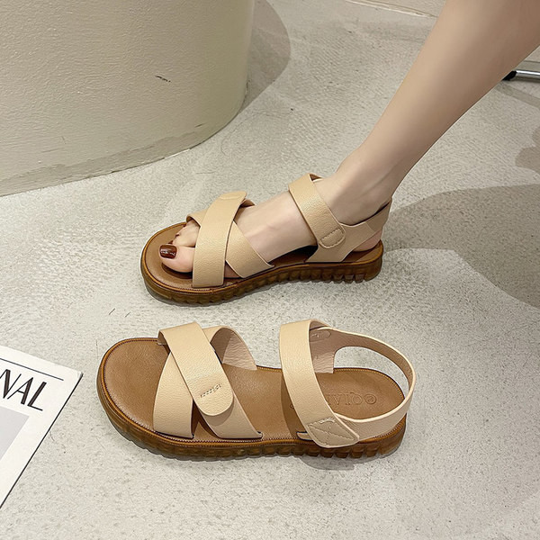 Ежедневни сандали с кръстосани  каишки