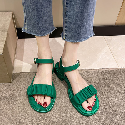 Γυναικεία έκο δερμάτινα σανδάλια με χαμηλό τετράγωνο τακούνι