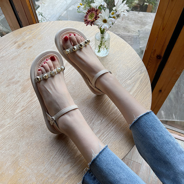 Сандали за ежедневието с декоративни перли