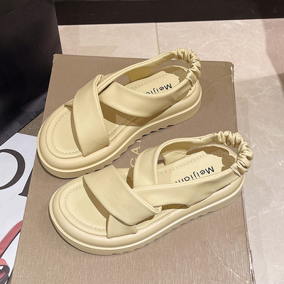 Нов модел дамски сандали с каишки от еко кожа