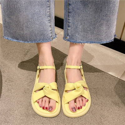 Нов модел кожени сандали с метална катарама