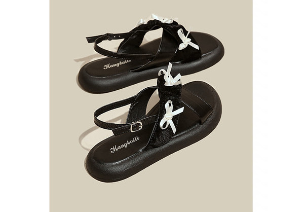 Дамски ежедневни сандали от еко кожа с панделки