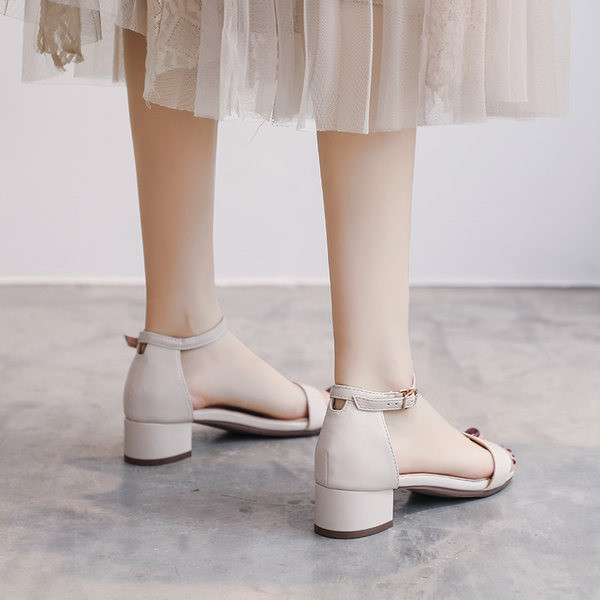 Нов модел дамски кожени сандали с 4см ток