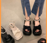 Нов модел дамски сандали с панделка и перли