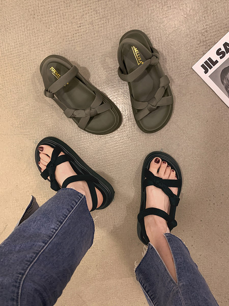 Ljetne sandale sa tankim remenčićima od eko kože