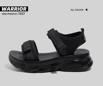 Sports-casual σανδάλια για γυναίκες - διάφορα μοντέλα