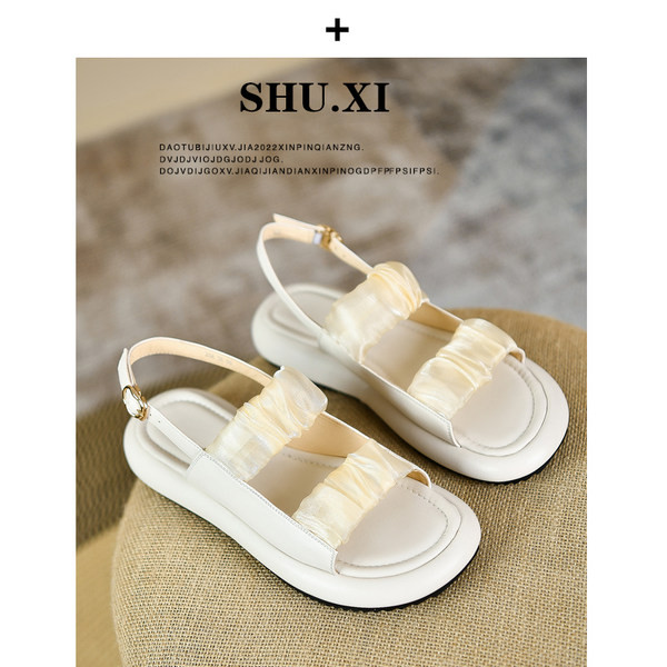 Ženske ležerne sandale s kopčom