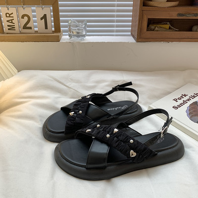 Νέο μοντέλο δερμάτινα σανδάλια με μεταλλικά στοιχεία - μαύρο χρώμα