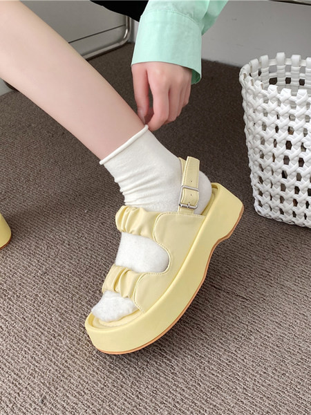 Casual γυναικεία πέδιλα με αγκράφα