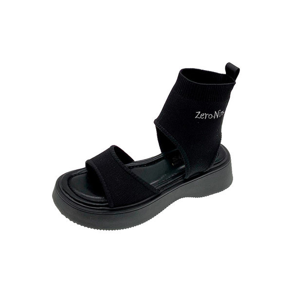 Γυναικεία πέδιλα με πλεκτά λουράκια