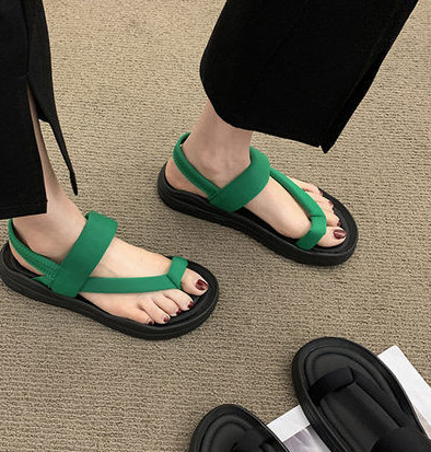 Ženske ležerne sandale od eko kože ravnog potplata