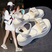 Γυναικεία πέδιλα από οικολογικό δέρμα με διακόσμηση με πέρλες