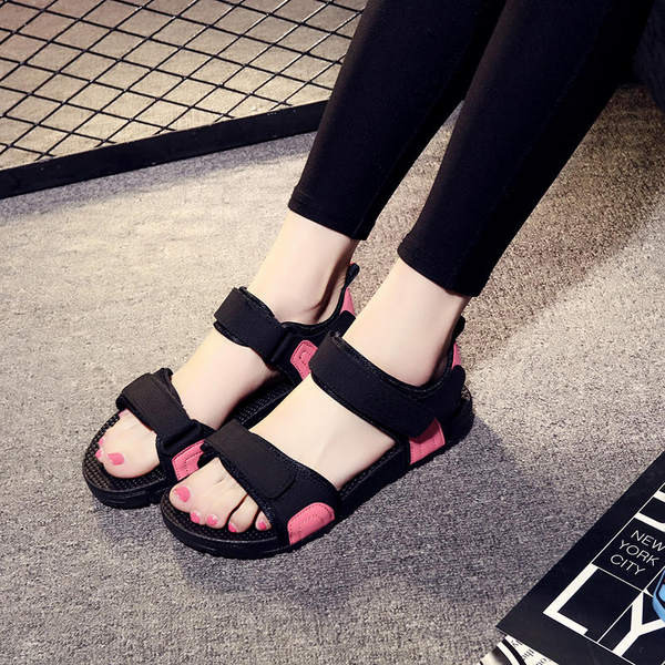 Tekstilne sandale sa ravnim đonom nekoliko modela za žene