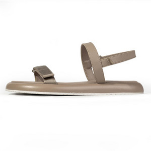 Ženske ljetne sandale s čičak kopčom i ravnim potplatom