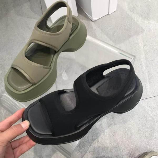 Ženske ležerne sandale s grubim potplatom