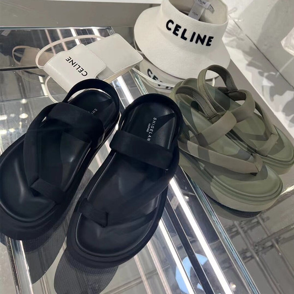 Ženske ležerne sandale s ravnim vrhovima