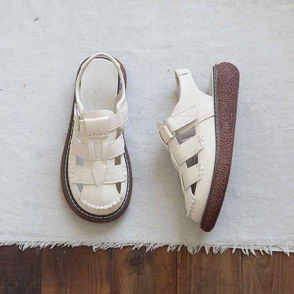 Γυναικεία casual πέδιλα με κούμπωμα velcro