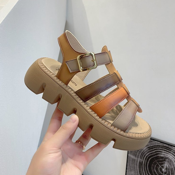 Novi model ženskih sandala sa grubim đonom - tri boje