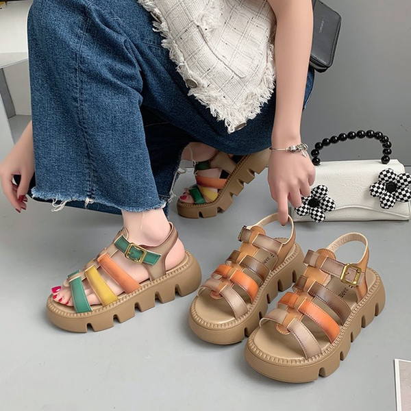 Novi model ženskih sandala sa grubim đonom - tri boje