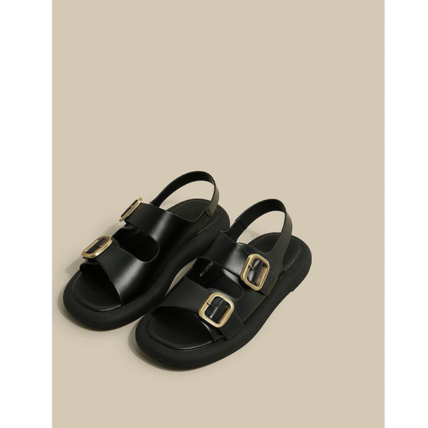 Ženske ležerne sandale s metalnom kopčom i ravnim potplatom