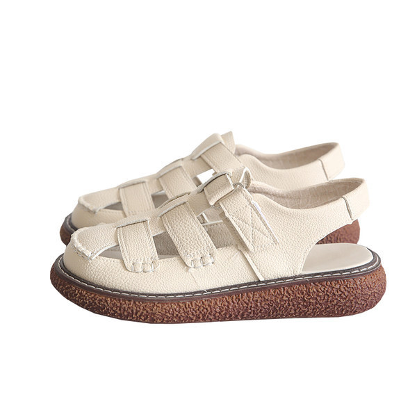 Ženske zatvorene sandale od umjetne kože s čičak kopčanjem