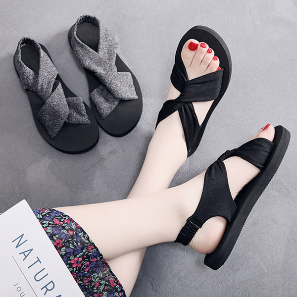 Γυναικεία casual πέδιλα με φλατ σόλα - δύο μοντέλα