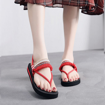 Дамски текстилни сандали между пръста с бродерия