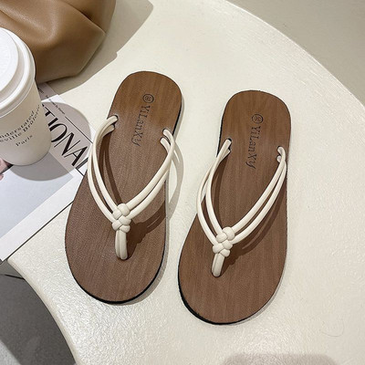 Sieviešu flip-flops, kas piemērotas ikdienai
