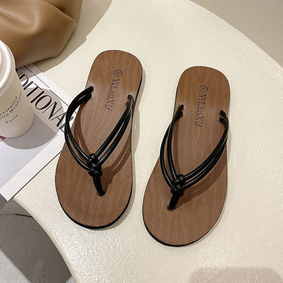 Sieviešu flip-flops, kas piemērotas ikdienai