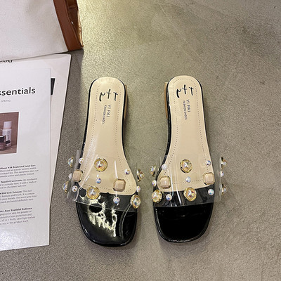 Μοντέρνες γυναικείες παντόφλες με τετράγωνο τακούνι 3cm και διακόσμηση με πέρλες