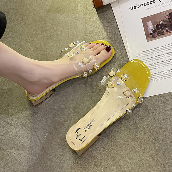 Μοντέρνες γυναικείες παντόφλες με τετράγωνο τακούνι 3cm και διακόσμηση με πέρλες