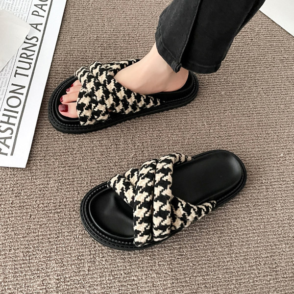 Ženske tekstilne papuče s ravnim potplatom