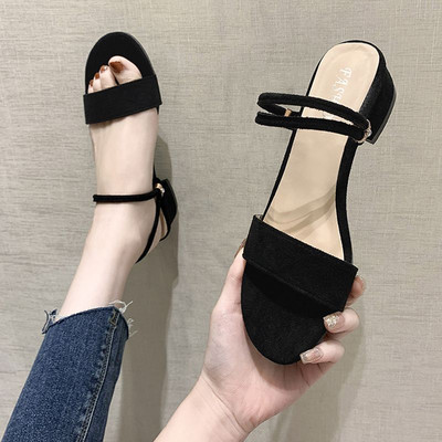 Γυναικείες παντόφλες από eco suede με χαμηλό χοντρό τακούνι