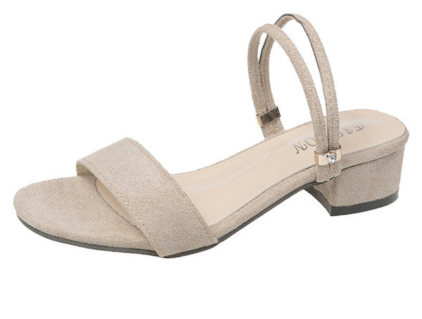 Γυναικείες παντόφλες από eco suede με χαμηλό χοντρό τακούνι