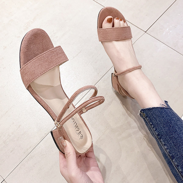 Γυναικείες παντόφλες από eco suede με χαμηλό χοντρό τακούνι