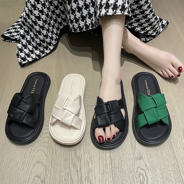 Ženske papuče od eko kože novi model sa ukrštenim remenčićima