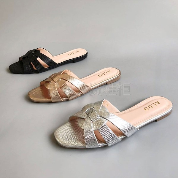 Ženske moderne papuče od eko kože sa sjajnim efektom