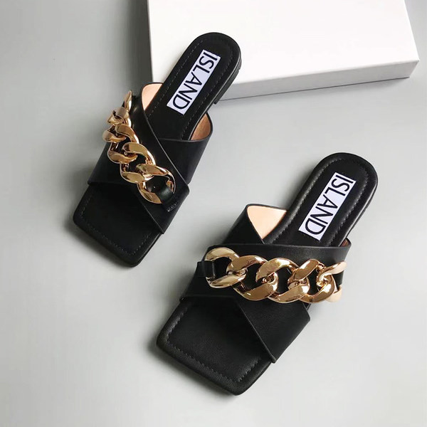 Ženske četvrtaste papuče s metalnim lancem