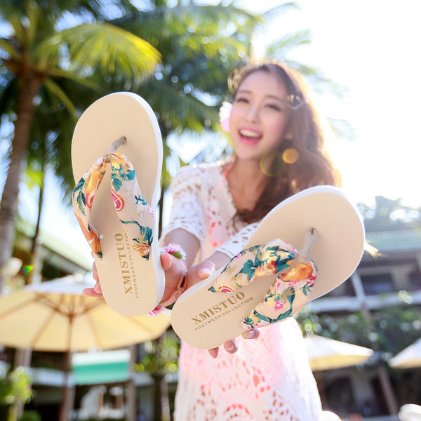 Ženske casual japanke s ravnim potplatom